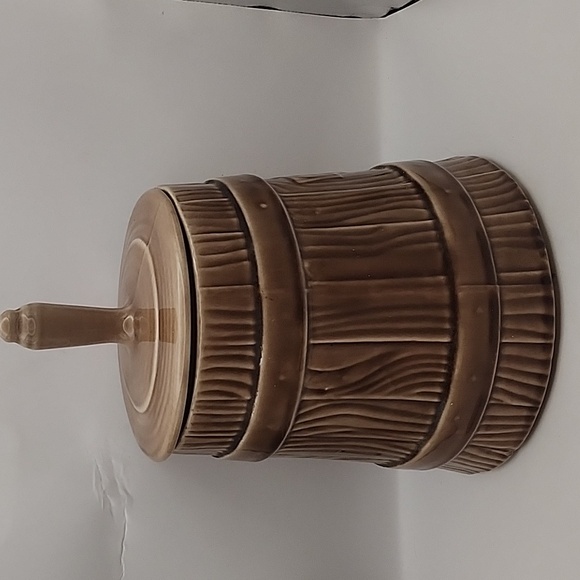 Vintage Mccoy Butter Churn Cookie Jar - Picture 4 of 9